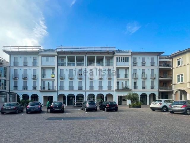 Locale Commerciale in vendita a Montirone, Lombardia