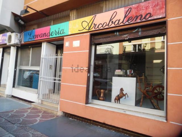 Locale Commerciale in vendita a Puglia, Taranto
