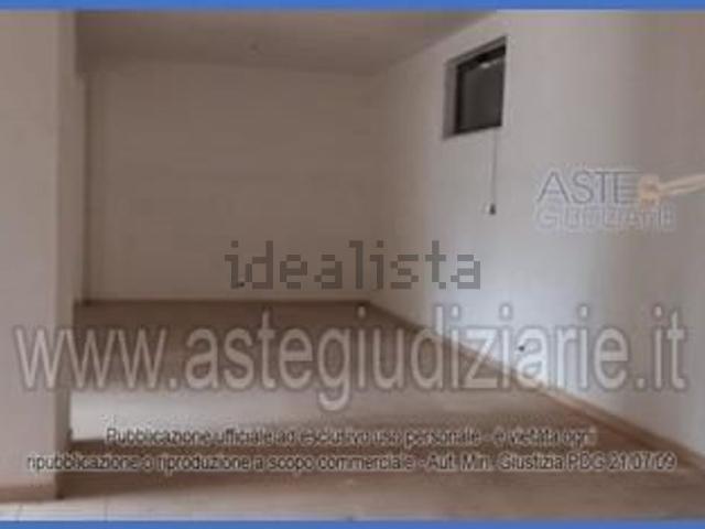 Locale Commerciale in vendita a Enna Bassa, Enna