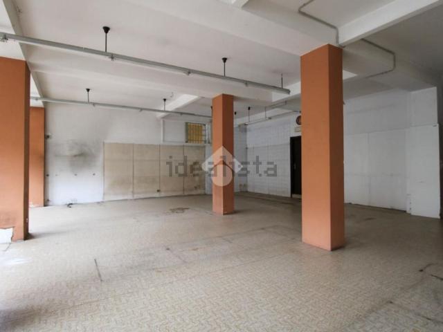 Locale Commerciale in vendita a Dorotina, Mozzo