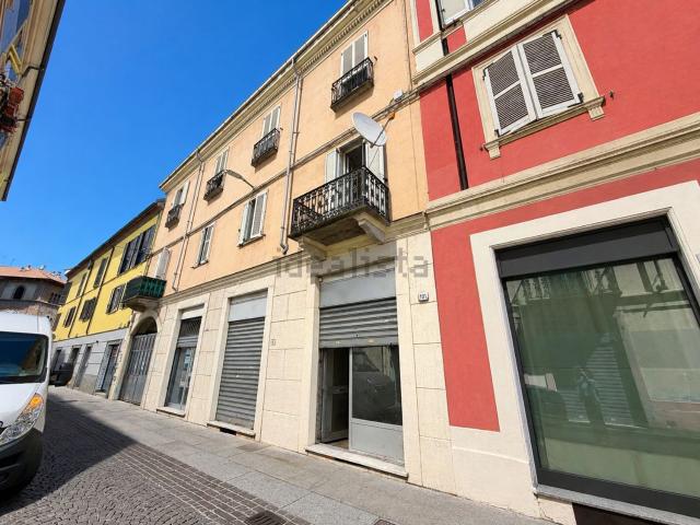 Locale Commerciale in vendita a Piemonte, Alessandria