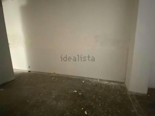 Locale Commerciale in vendita a Puglia, Taranto