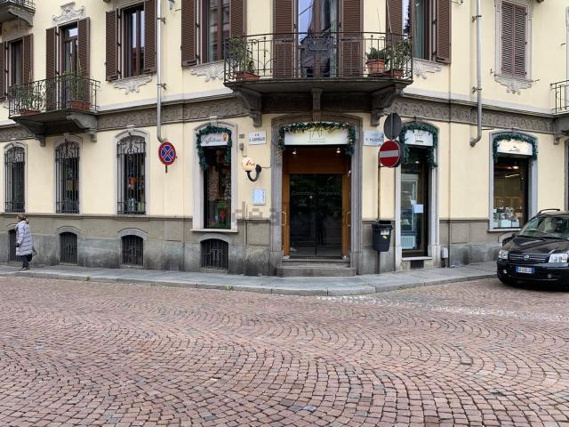 Locale Commerciale in vendita a Piazzo, Piemonte