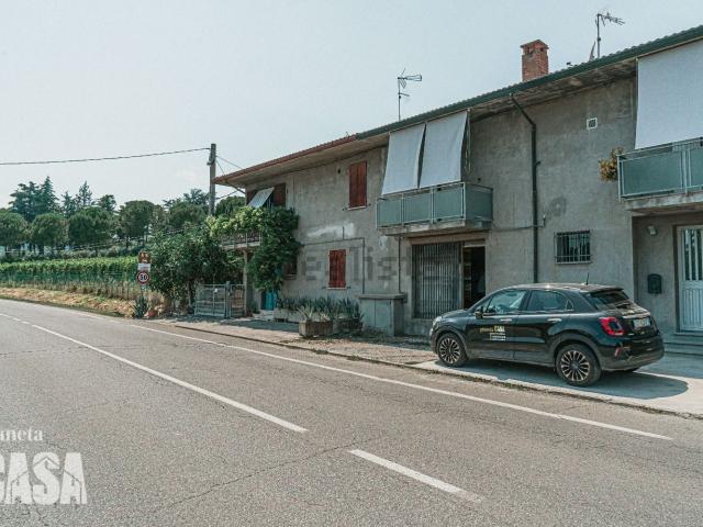 Locale Commerciale in vendita a Unione dei comuni Valle del Savio, Cesenà