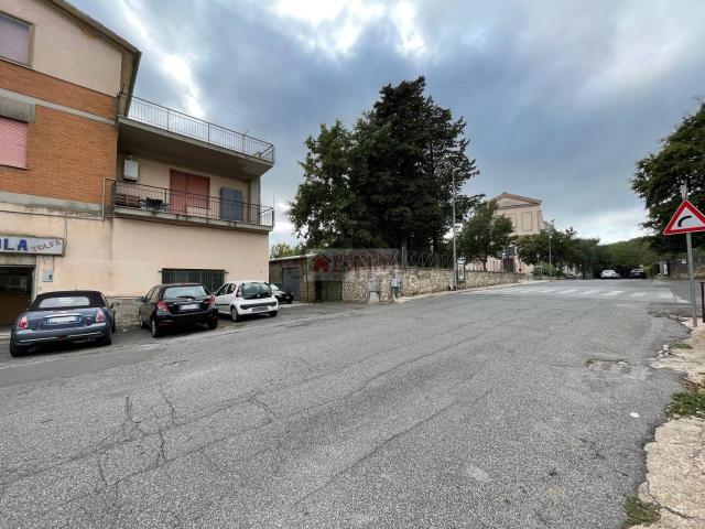 Locale Commerciale in vendita a Roma Capitale, Lazio