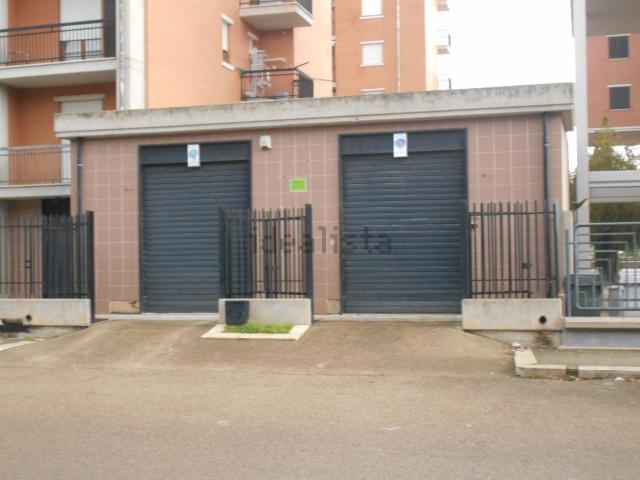 Locale Commerciale in vendita a Puglia, Foggia