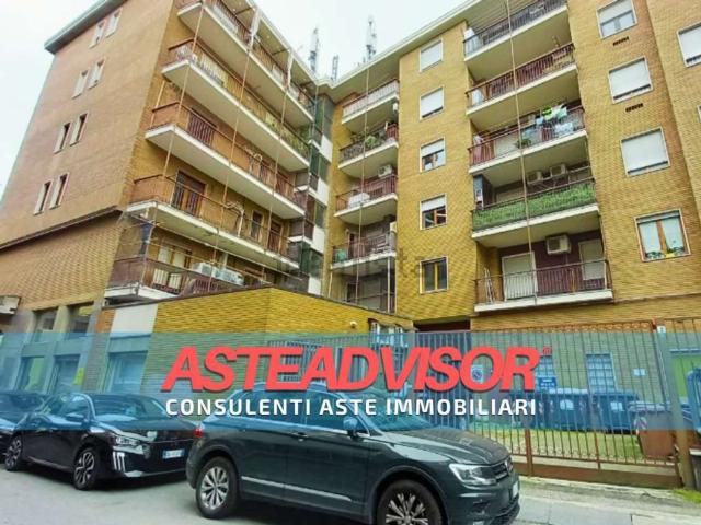 Locale Commerciale in vendita a Piemonte, Alessandria