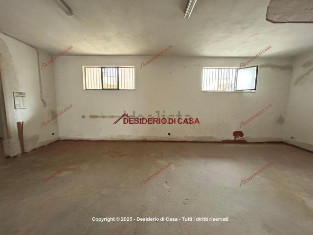 Locale Commerciale in vendita a Misilmeri, Sicilia