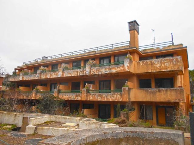 Locale Commerciale in vendita a Chianciano Terme, Toscana