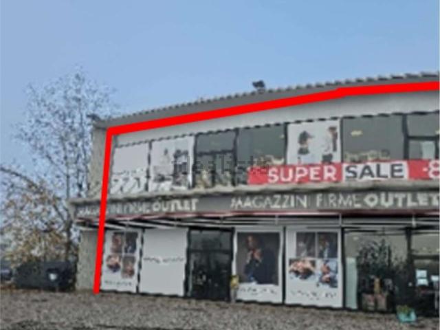 Locale Commerciale in vendita a Monselice, Veneto