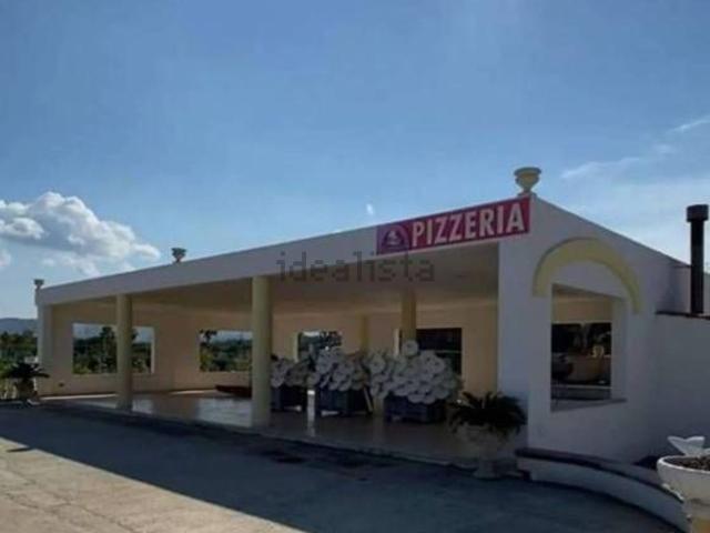 Locale Commerciale in vendita a Puglia, Foggia