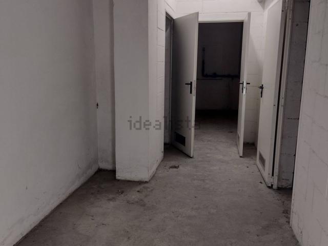 Locale Commerciale in vendita a Zona Omogenea Milano Nord, Bresso