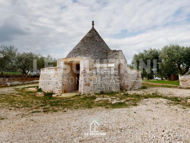 Locale Commerciale in vendita a Puglia, Bari