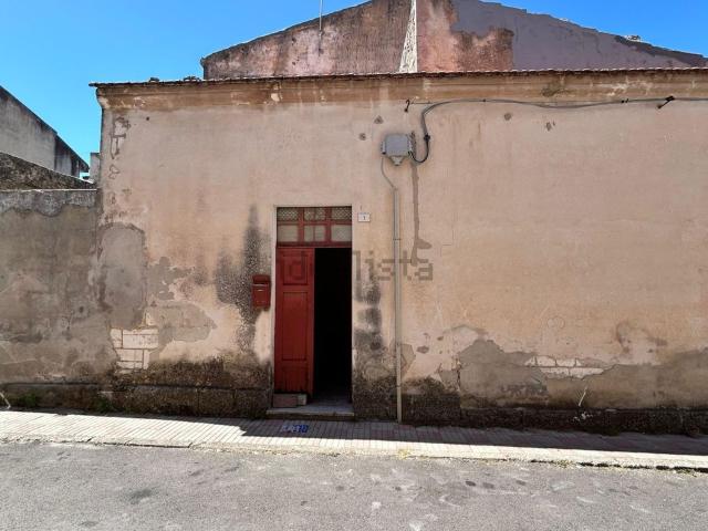 Locale Commerciale in vendita a Ittiri, Sardigna/Sardegna