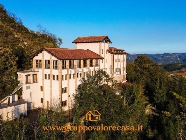 Locale Commerciale in vendita a Piemonte, Alessandria