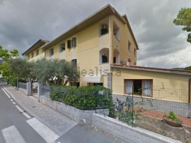 Locale Commerciale in vendita a Campo nell'Elba, Marina Di Campo