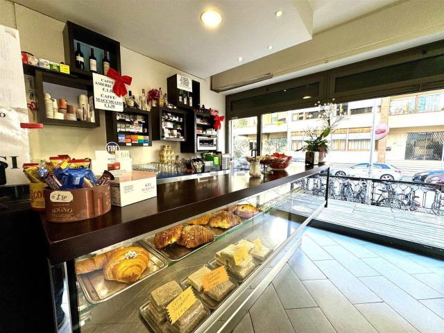 Locale Commerciale in vendita a Le Cure, Firenze