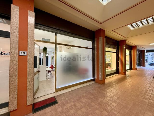 Locale Commerciale in vendita a Azzano Decimo, Friuli-Venezia Giulia