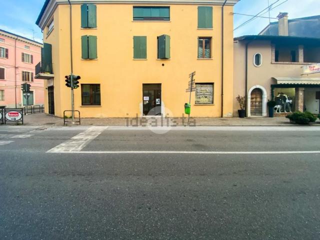 Locale Commerciale in vendita a Bagnolo Mella, Lombardia