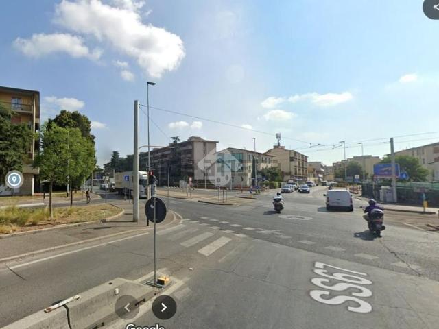 Locale Commerciale in vendita a Mantignano, Firenze