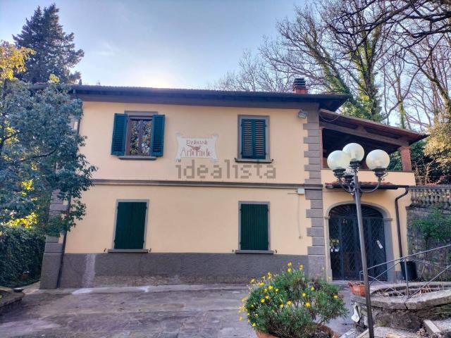 Locale Commerciale in vendita a Unione di Comuni Valdarno e Valdisieve, Pontassieve