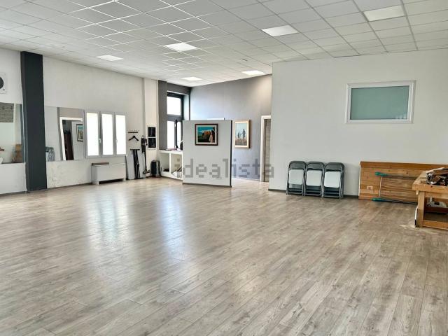 Locale Commerciale in vendita a Portomaggiore, Reggio Emilia