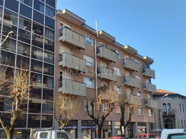 Locale Commerciale in vendita a San Martino, Como