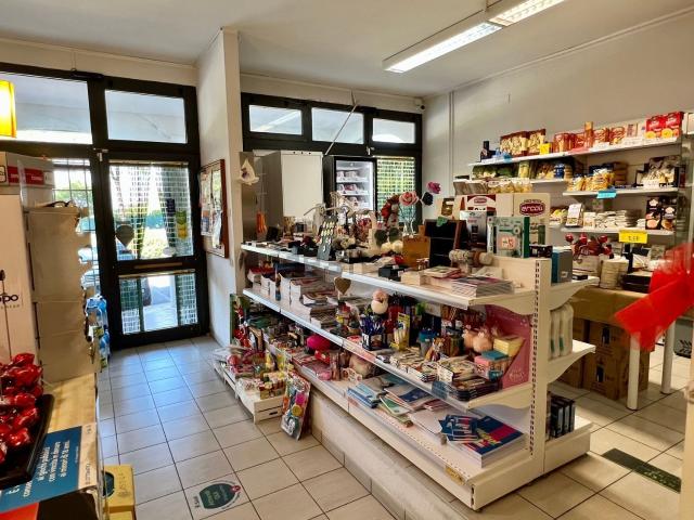Locale Commerciale in vendita a Unione dei Comuni Circondario dell'Empolese Valdelsa, Montaione