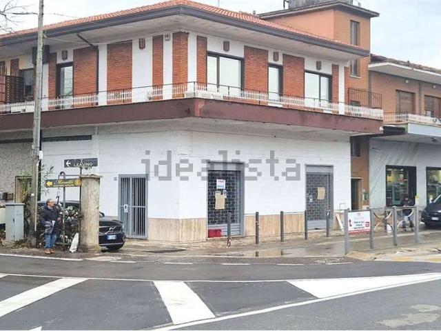 Locale Commerciale in vendita a Frosinone, Lazio
