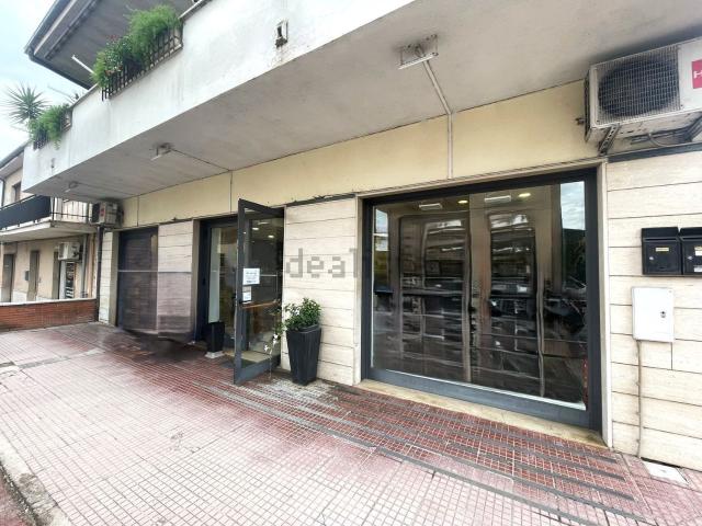 Locale Commerciale in vendita a Sora, Lazio