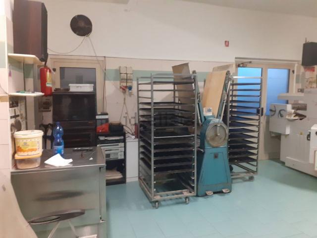 Locale Commerciale in vendita a San Rocco, Palazzolo Sull'oglio