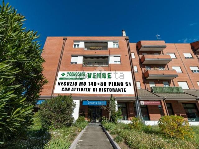 Locale Commerciale in vendita a Zona Omogenea Milano Nord, Paderno Dugnano