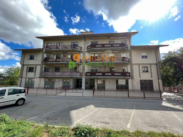 Locale Commerciale in vendita a San Giovanni, Campobasso