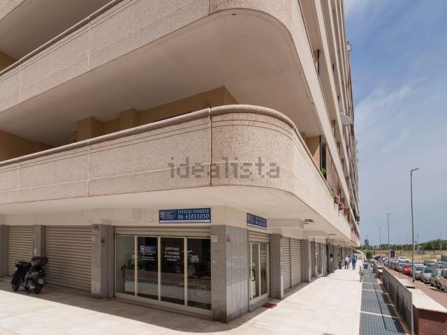 Locale Commerciale in vendita a Municipio Roma IX, Roma Capitale