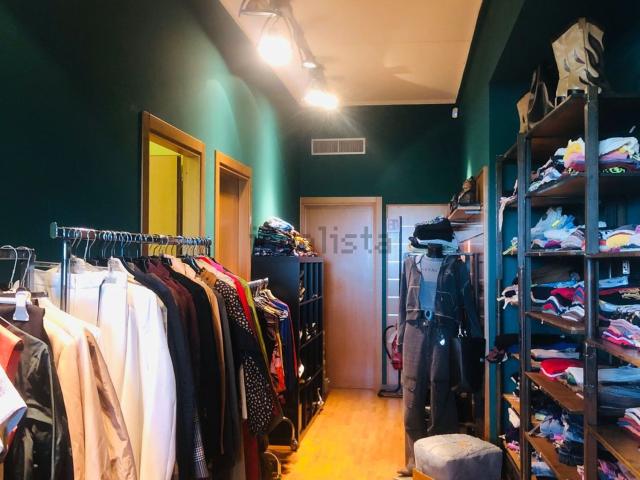Locale Commerciale in vendita a Case Nuove, San Martino Buon Albergo