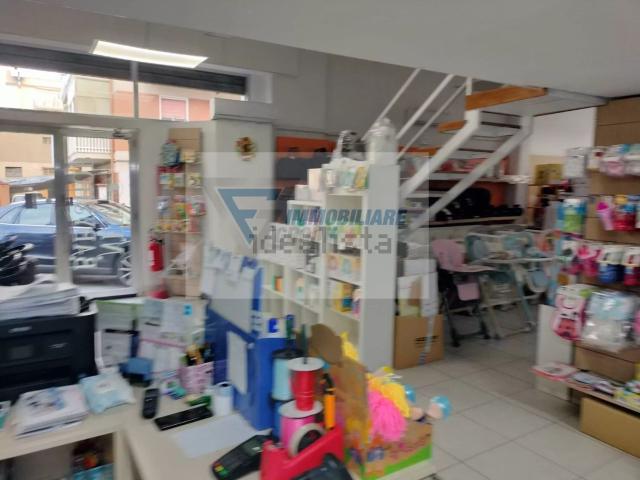 Locale Commerciale in vendita a Borgata, Augusta