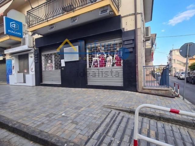 Locale Commerciale in vendita a Agropoli, Campania