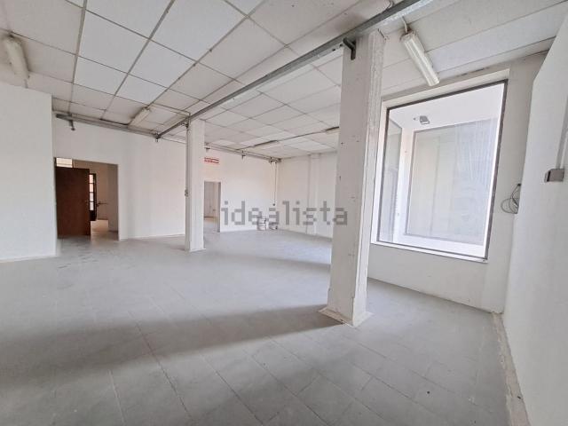 Locale Commerciale in vendita a San Martino, Como