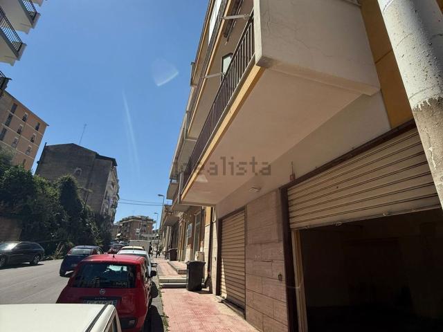 Locale Commerciale in vendita a San Luca, Caltanissetta