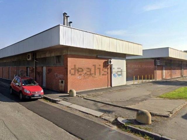 Locale Commerciale in vendita a Piemonte, Alessandria