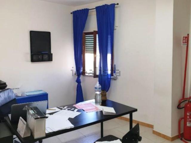 Locale Commerciale in vendita a Spagnuolo, Frattaminore