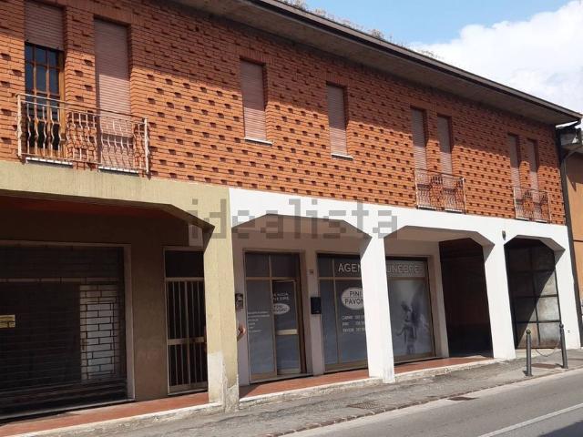 Locale Commerciale in vendita a San Paolo, Lombardia