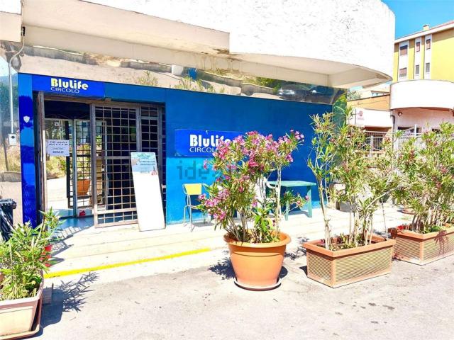 Locale Commerciale in vendita a Termoli, Molise
