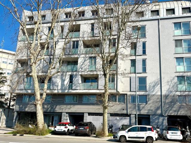 Locale Commerciale in vendita a Città Nuova-Barriera Nuova-San Vito-Città Vecchia, Villa Opicina