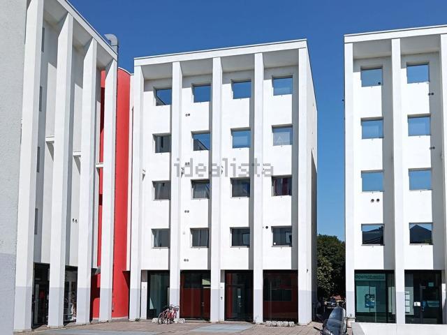 Locale Commerciale in vendita a Sorbolo, Reggio Emilia