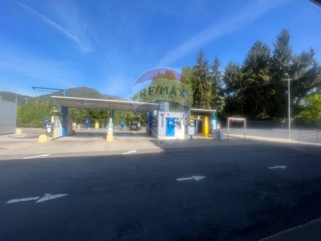 Locale Commerciale in vendita a Cornale, Pradalunga