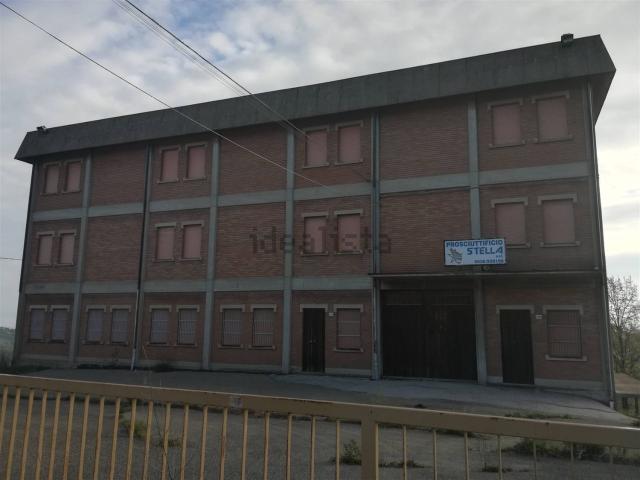Locale Commerciale in vendita a Unione dei comuni del Frignano, Serramazzoni