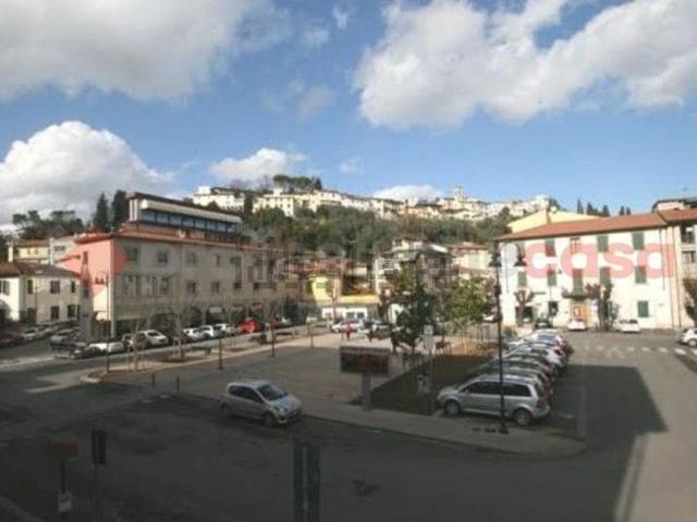 Locale Commerciale in vendita a Zambra, Sesto Fiorentino