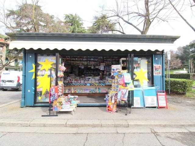 Locale Commerciale in vendita a Monticelli, Firenze