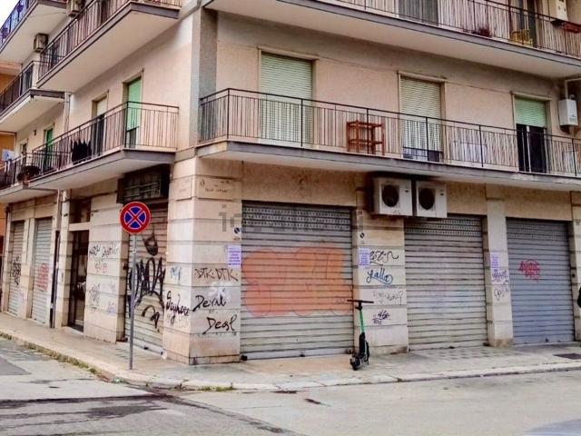 Capannone in vendita a Puglia, Bari